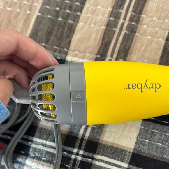 Drybar Vibrant Yellow Styling Tool - Picture 3 of 3